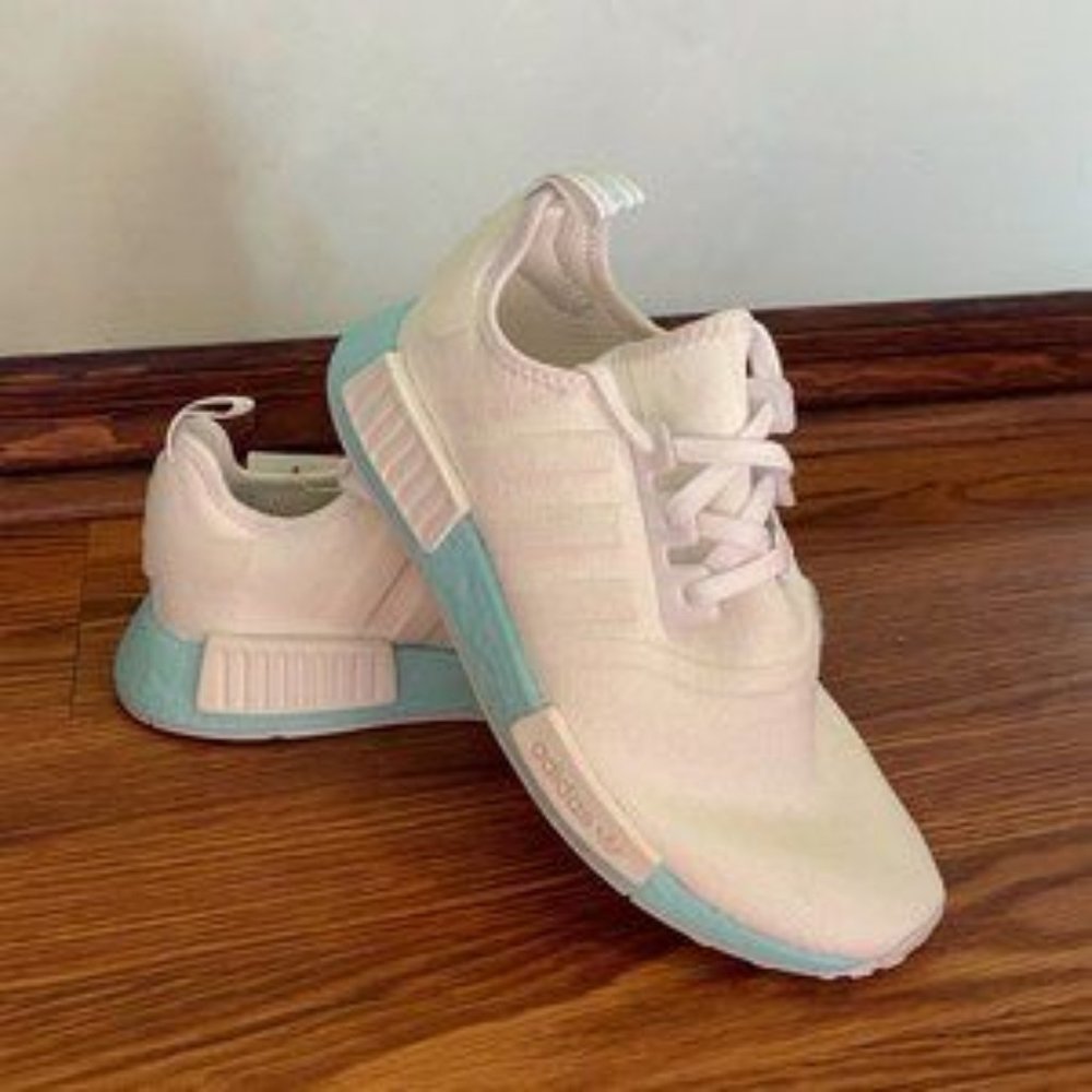 Women's adidas NMD R1 Shoes - White/Aqua NWT
